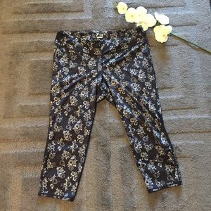 Old Navy Active Yoga Capris ‘Go-Dry’ - Size XXL